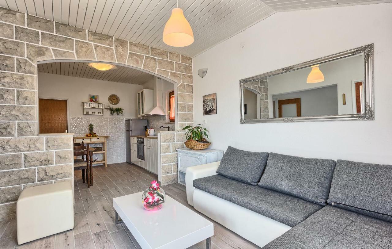 Lantana Apartment Bol Extérieur photo
